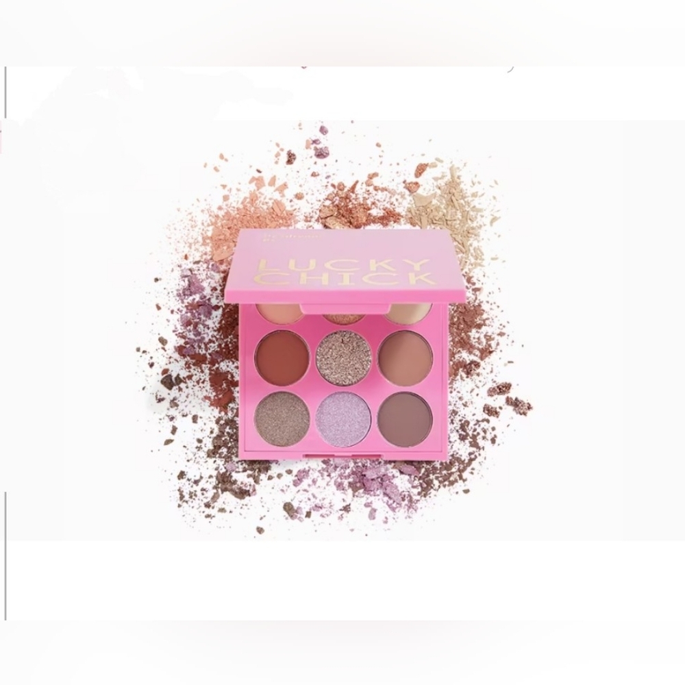 LUCKY CHICK Daydreams Eyeshadow Palette